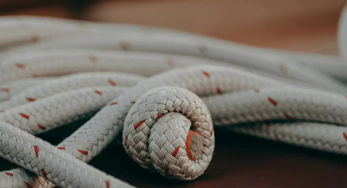 UHMWPE Rope vs. General Rope